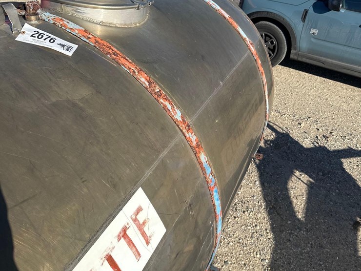 2676---1250-gal.-stainless-steel-tank-image-7