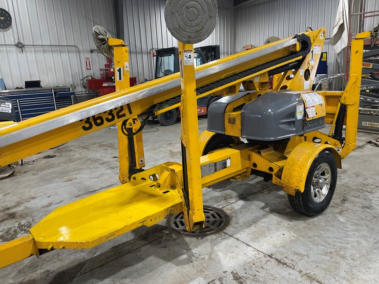 2013-bil-jax-3632t-image-17