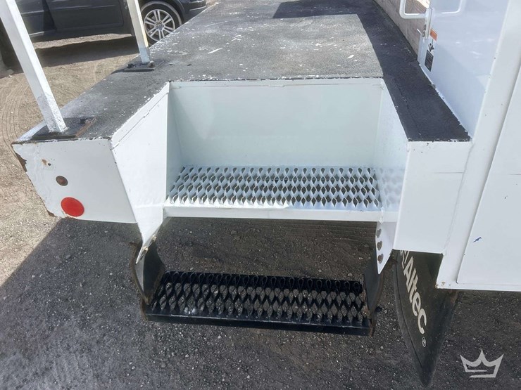 2019-altec-at200a-image-25