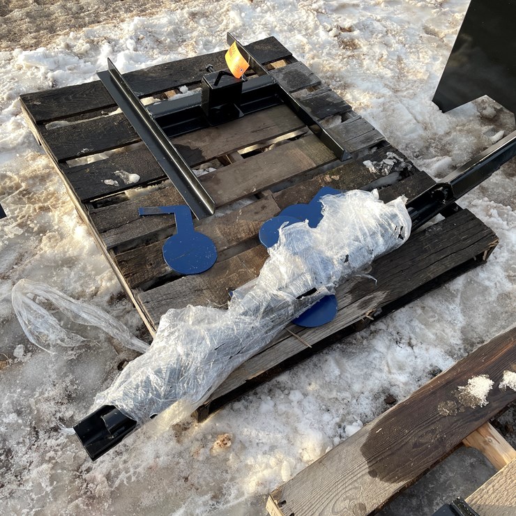 #18055 • Dueling Tree Shooting Target (Princeton, MN)