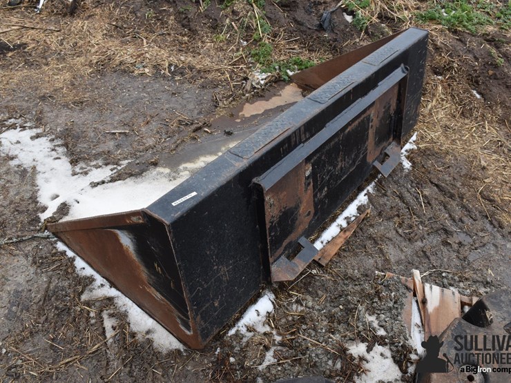 skid-steer-bucket-image-4