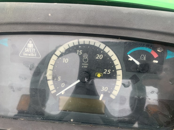 john-deere-3032e-image-13