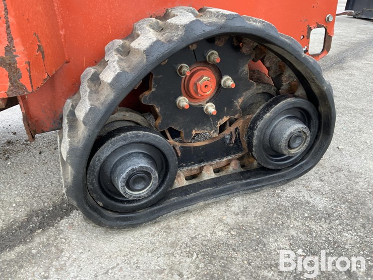 2012-ditch-witch-rt12-image-19