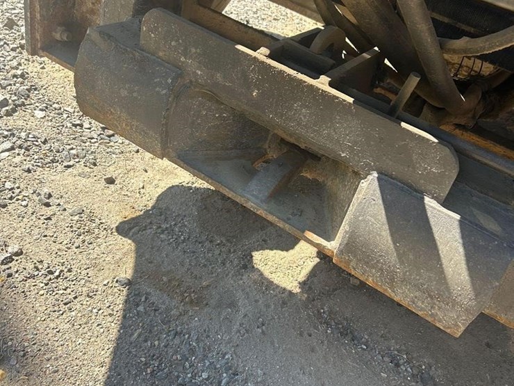 2008-sterling-l8500-image-7