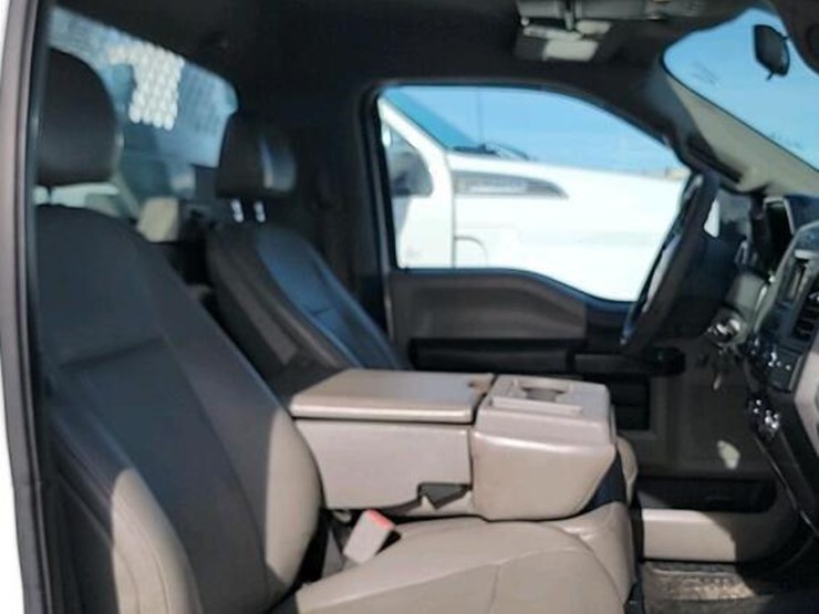 2017-ford-f550-image-7