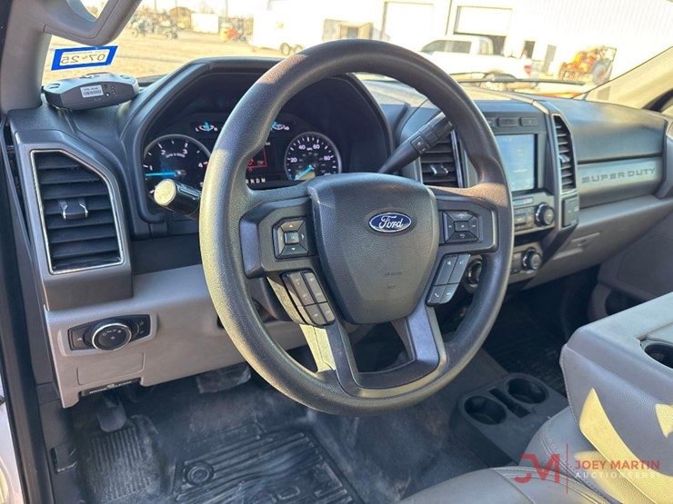 2020-ford-f250-xlt-image-18