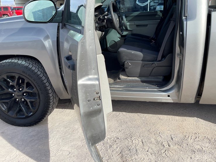 #104-•-2012-chevy-silverado-(salvaged-nm-title)-image-53