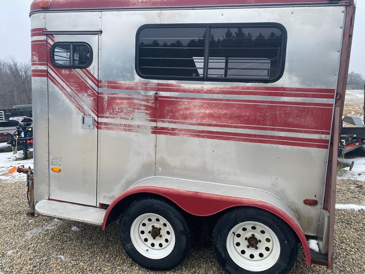#370-•-1985-trail-et-2-horse-bumper-pull-trailer-(has-il-title)-(helenville,-wi)-image-6