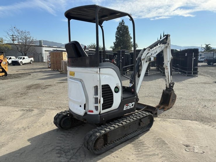 2021-bobcat-e20-image-3