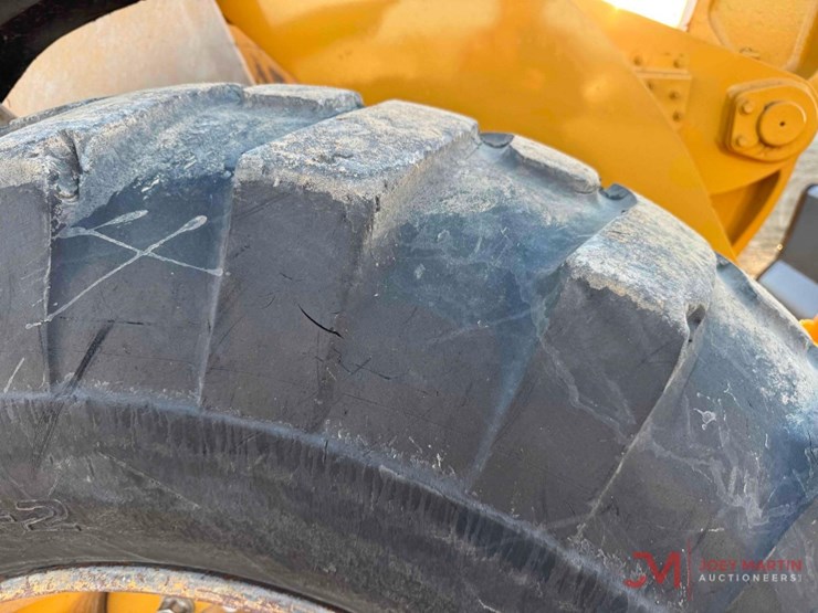 2017-caterpillar-918m-image-15