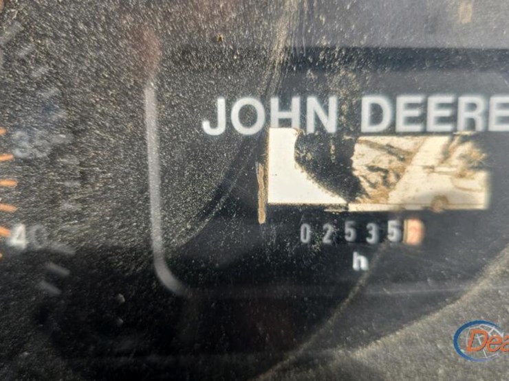1993-john-deere-6100-image-23