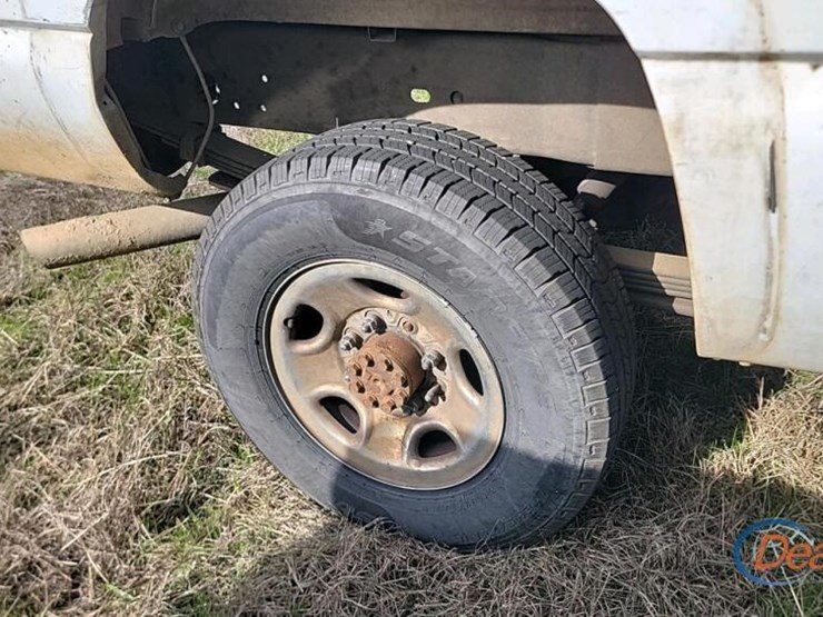 2003-gmc-2500hd-image-6