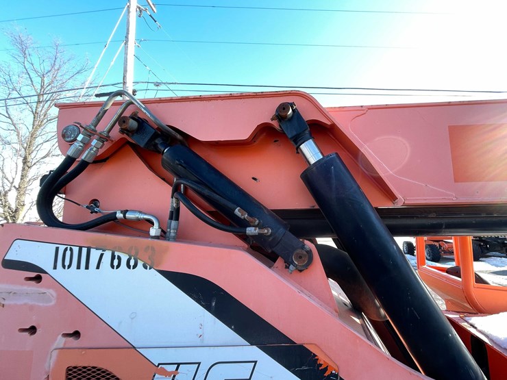 sky-trak-8042-image-34