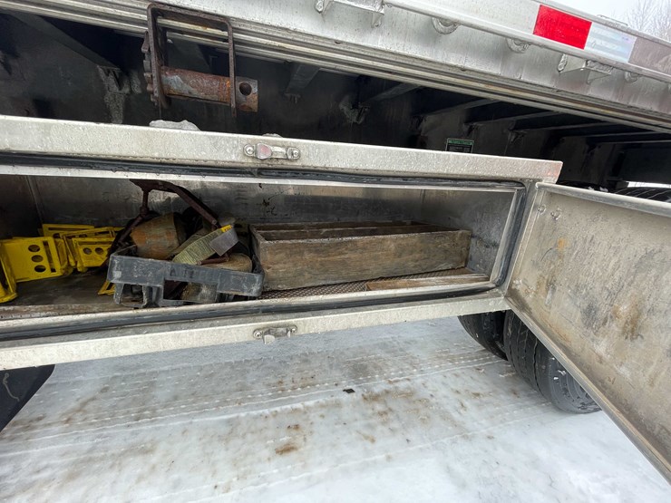 2022-hyundai-flatbed-image-26