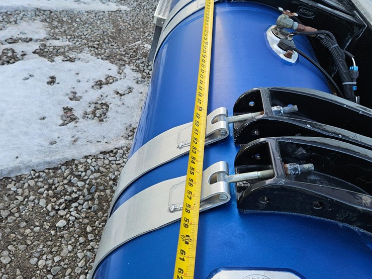 1999-peterbilt-379-image-18