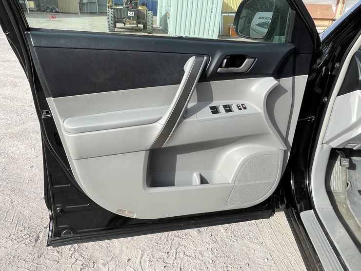 2008-toyota-highlander-image-40