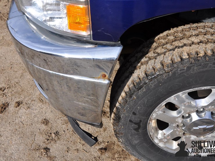 2014-chevrolet-silverado-2500-image-9