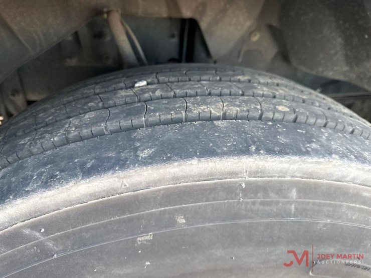 2020-mack-anthem-64t-image-14