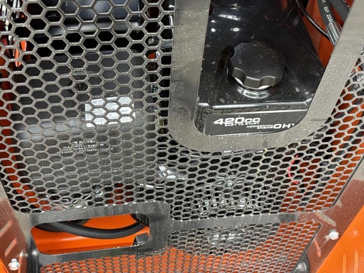 2025-sdlool-sl36c-skid-steertrack-loader-image-9