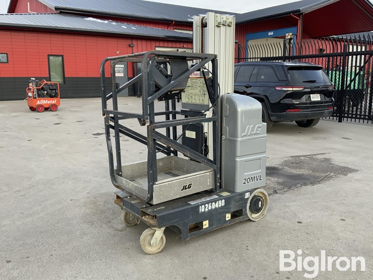 2018-jlg-mvl20-electric-self-propelled-vertical-manlift-image-1