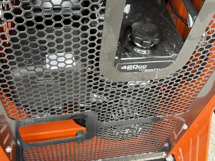 2025-sdlool-sl36c-skid-steertrack-loader-image-9