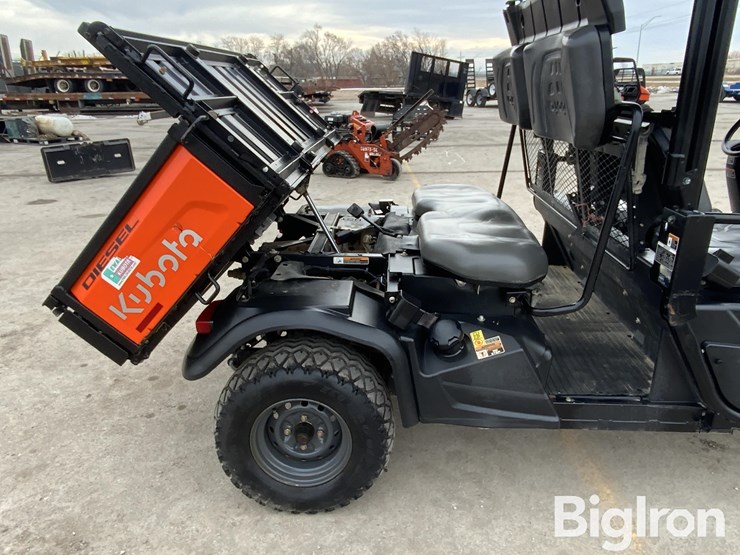 2023-kubota-rtvx1140-image-19