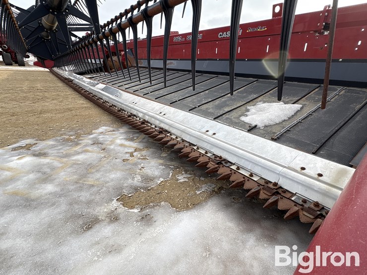 2022-case-ih-3162-image-12