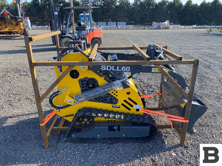 2025-sdlanch-sdll60-mini-skid-steer-loader-image-5
