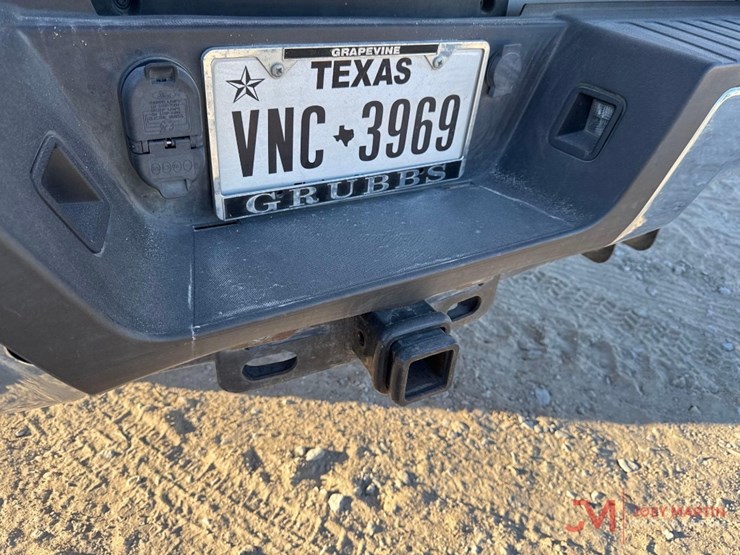 2020-ford-f250-xlt-image-11