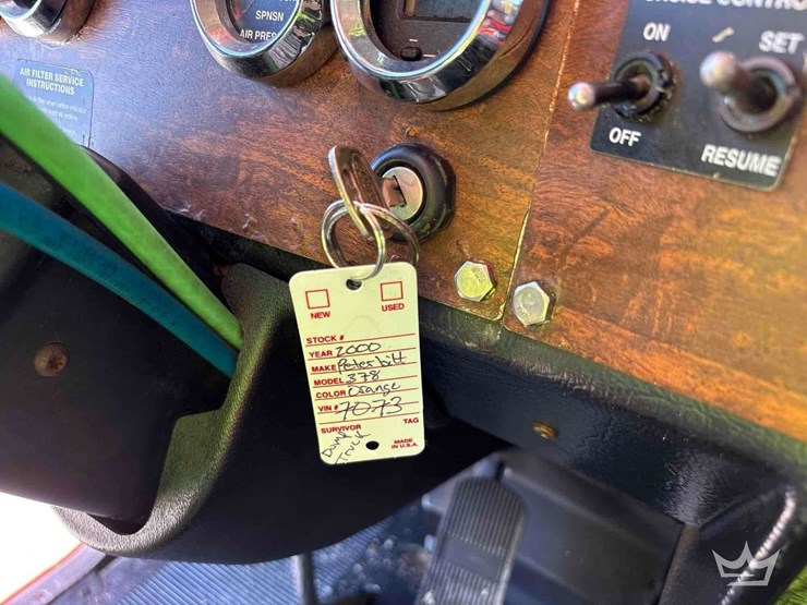 2000-peterbilt-378-image-46