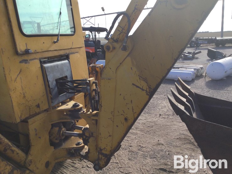 1980-deere-310a-image-11