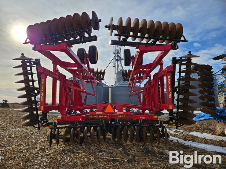 2014-sunflower-1435-image-7