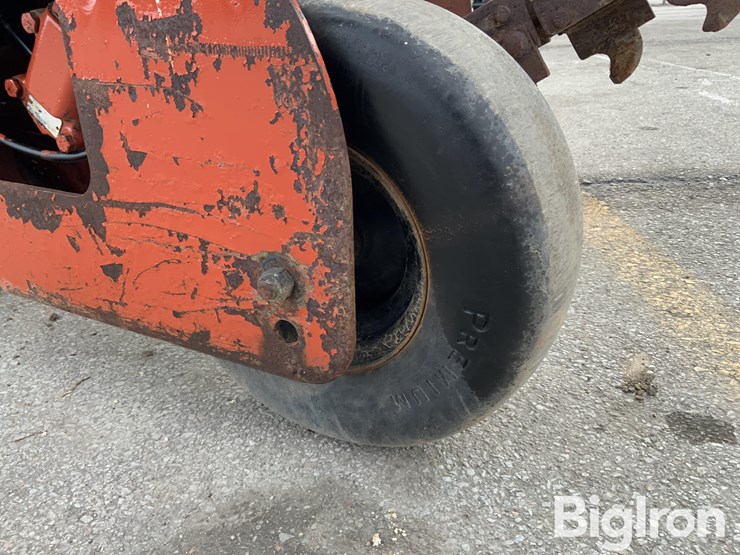 2012-ditch-witch-rt12-image-14