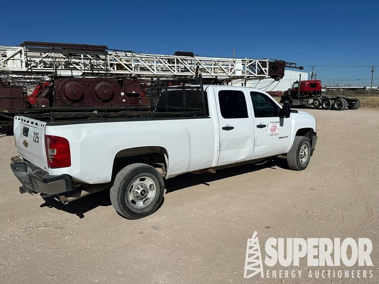 2014-chevrolet-2500-image-7