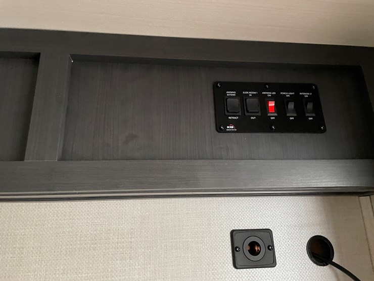 #149-•-2024-r-pod-trailer-(nm-title)-image-54