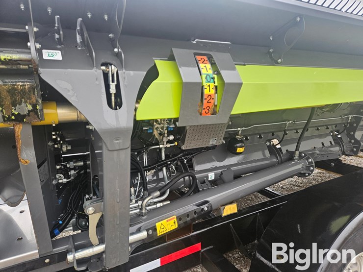 2020-claas-convio-flex-1380-image-16