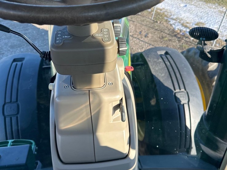 2017-john-deere-8400r-image-20