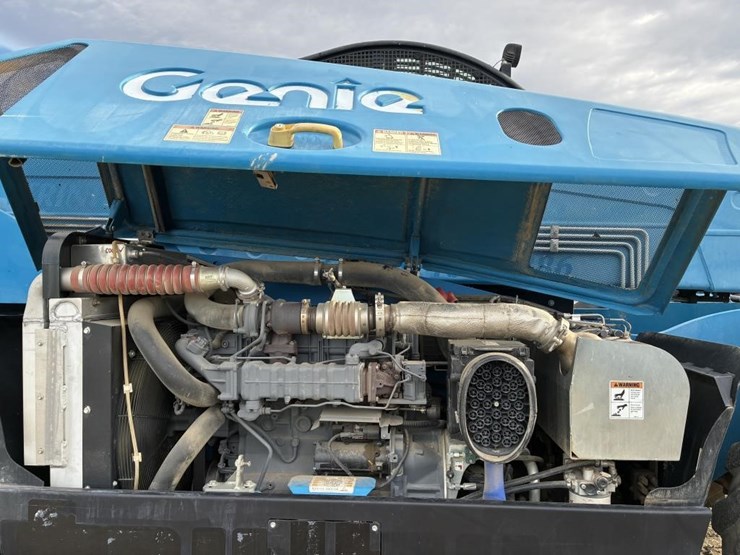 2015-genie-gth-10telescopic-reach-lift-image-12