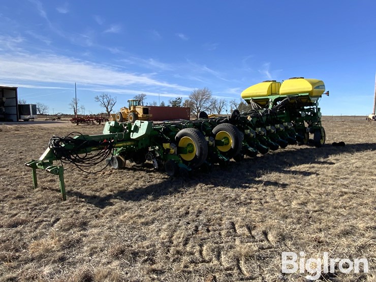 2010-john-deere-1770nt-ccs-image-1