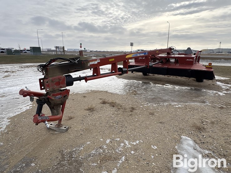 2011-new-holland-h7460-image-1