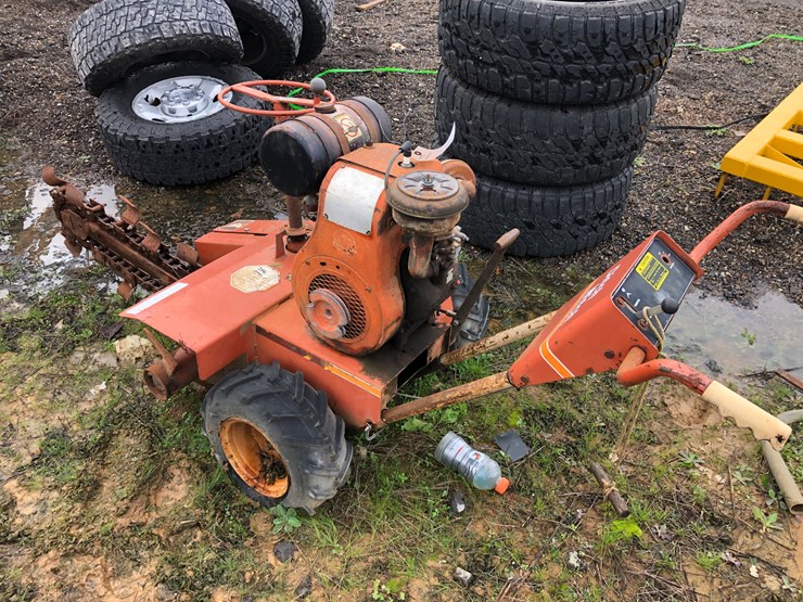 ditch-witch-c99-image-2