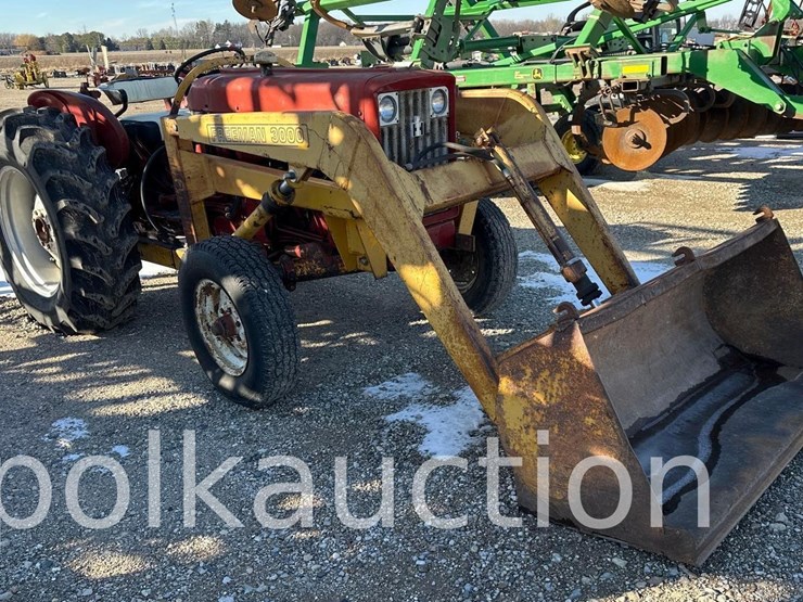 2777---ih-504-tractor-(no-tag)-image-1