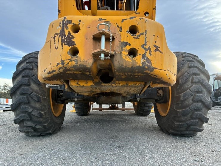 jcb-telescopic-reach-lift-image-10