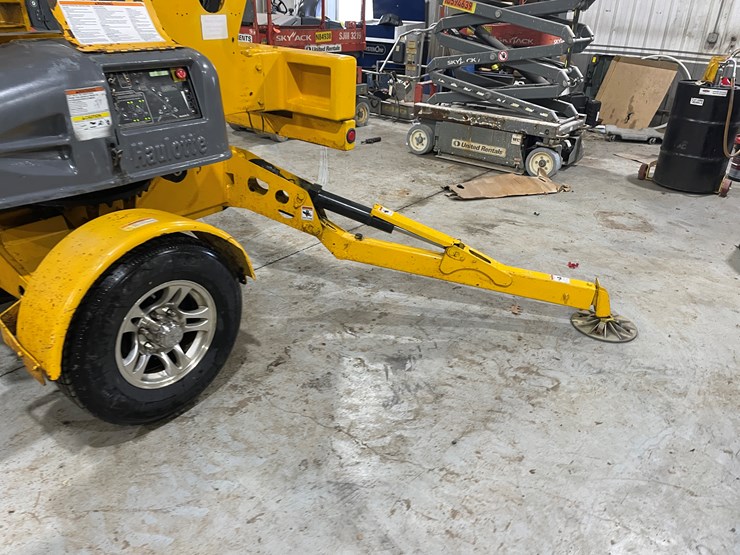 2013-bil-jax-3632t-image-31