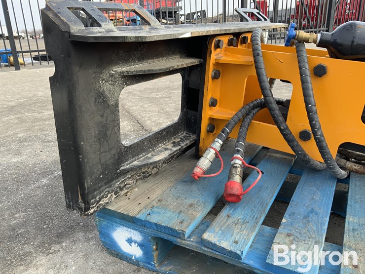 2025-giyi-d680-skid-steer-pile-hammer-(driver)-image-12