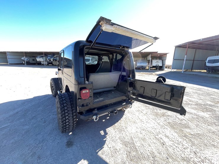 1995-jeep-wrangler-image-101