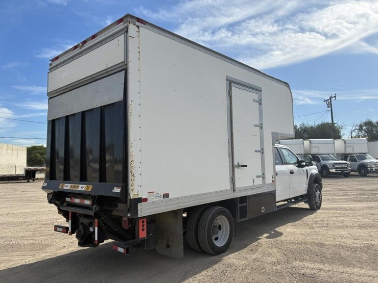 2017-ford-f550-xlt-image-3