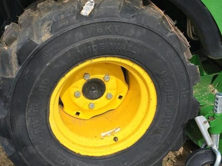 2017-john-deere-1025-image-6