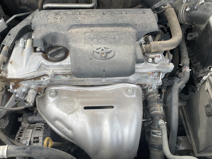 2013-toyota-rav4-image-29