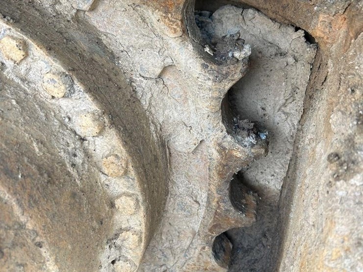 2002-deere-230c-lc-image-8